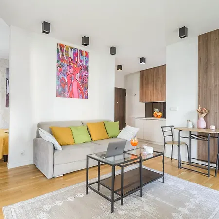 Lumina Apartment With Parking Near Muzeum Powstania Warsaw Exterior photo
