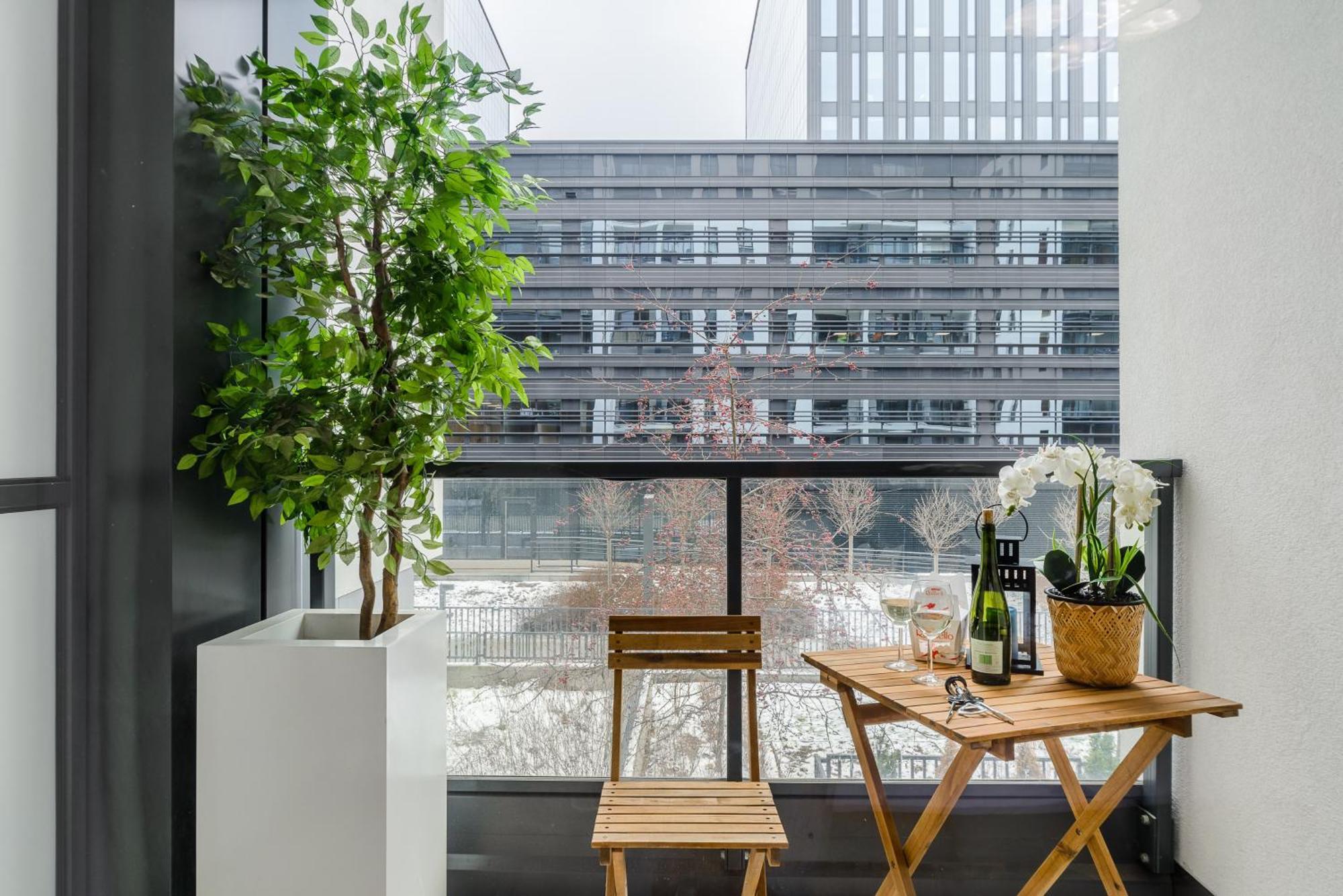 Apartment Lumina With Parking Near Muzeum Powstania *