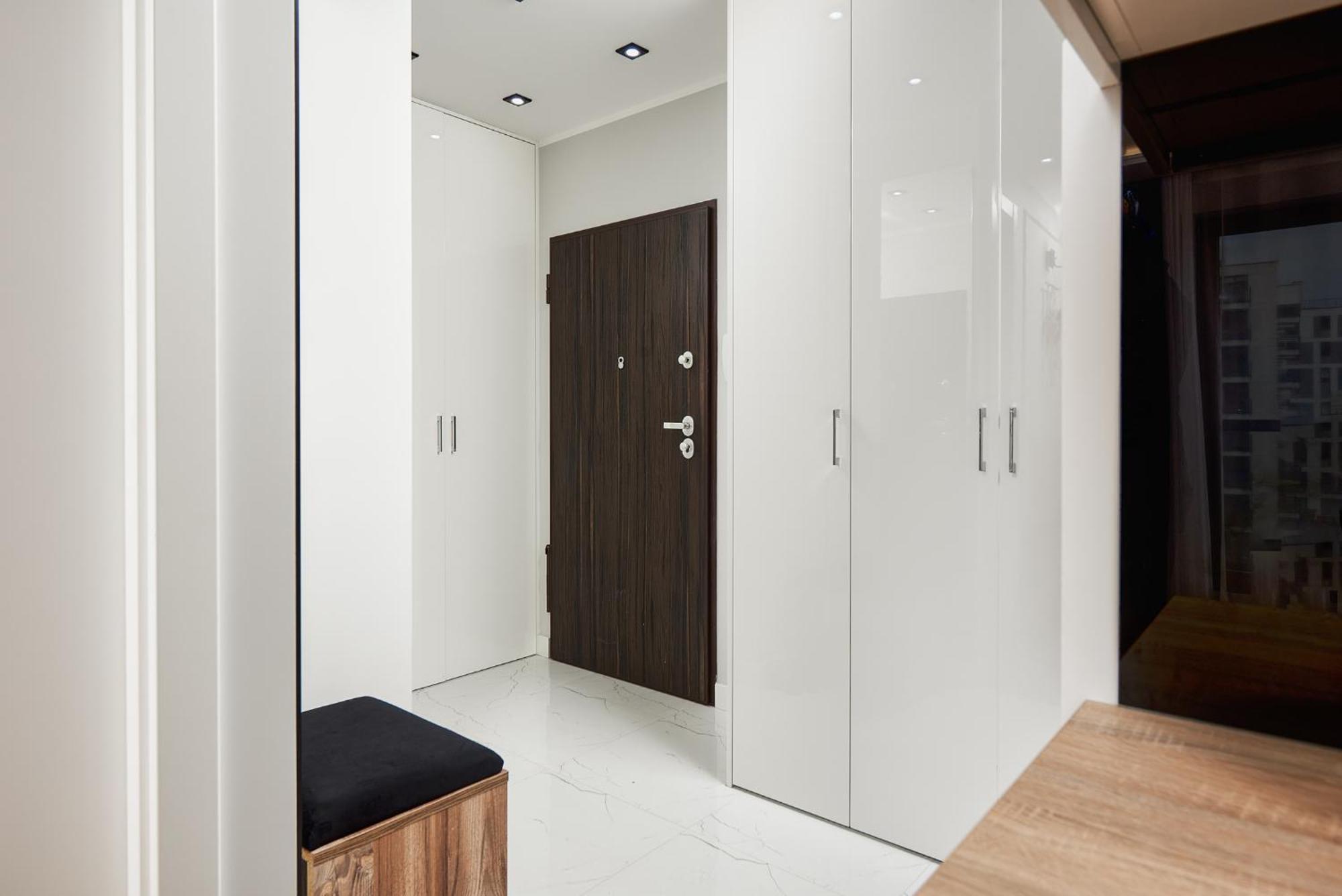 Apartment Lumina With Parking Near Muzeum Powstania Warsaw