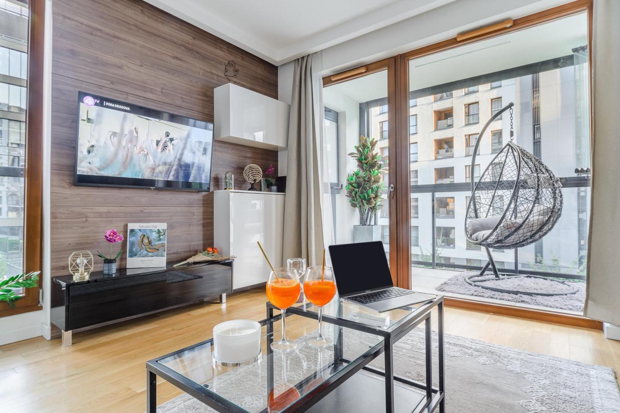 Apartment Lumina With Parking Near Muzeum Powstania